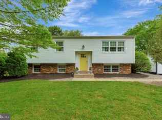 590 Township Line Rd, Franklinville, NJ 08322