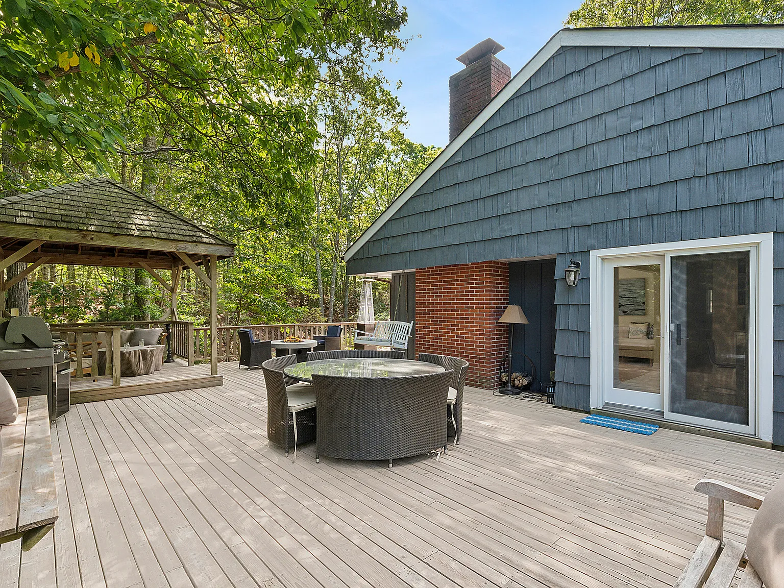 Secluded Sag Harbor Oasis: Private Two-Acre Retreat — Photo 2