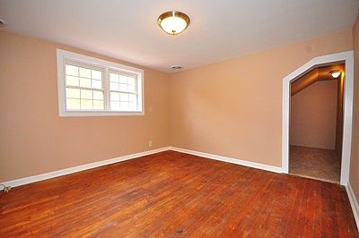 3rd image of 176 Riverview Dr