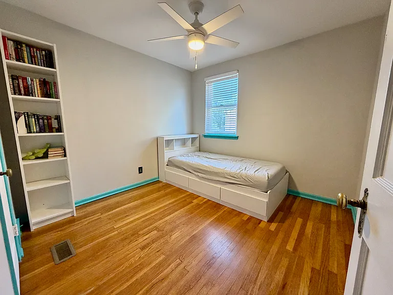 472 Olympic Ave — Photo 24