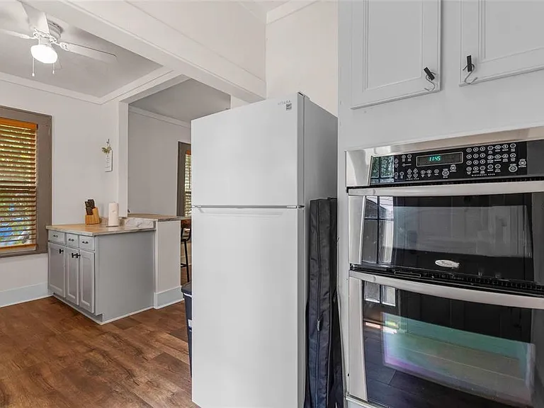730 Johnson Ave — Photo 19
