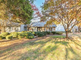 4306 Sullivans Lake Dr, Greensboro, NC 27410