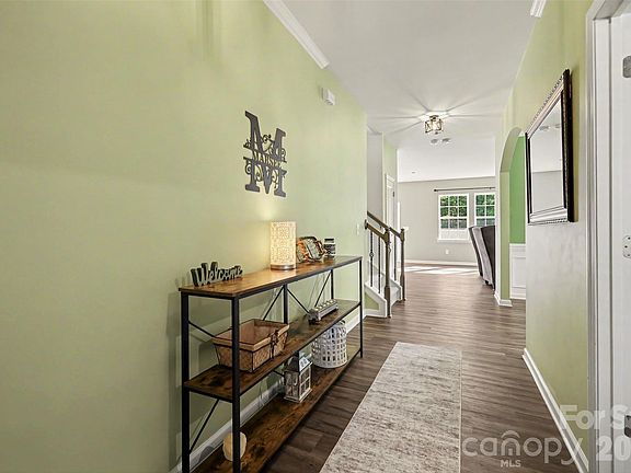 4th image of 1571 Loggerhead Dr