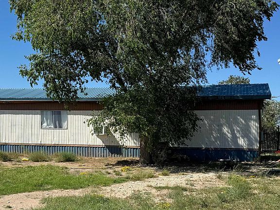 4th image of 321 E Baregrass Ln