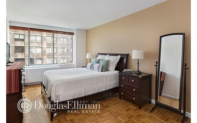 Sold by Douglas Elliman | media 3