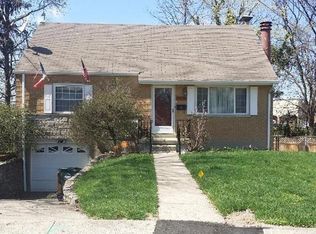 7114 Salmar Ct, Cincinnati, OH 45231