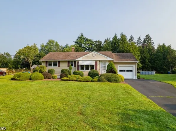 45 Amwell Rd, Hillsborough, NJ 08844