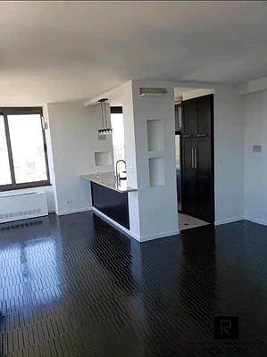 Rented by R New York | media 3