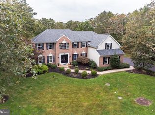 8 Quail Ridge Ct, Medford, NJ 08055