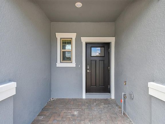 3rd image of 9653 Ashworth Pl