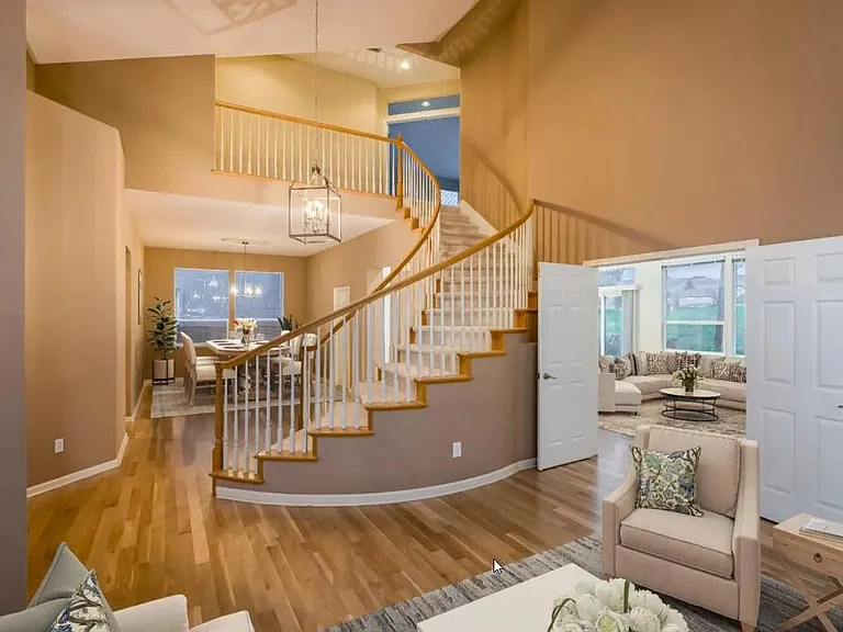 2147 Falcon Ridge Dr — Photo 2