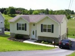 109 Cloverdale Ln, Johnson City, TN 37604