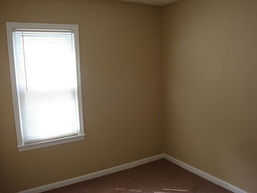 4th image of 1737 E Meyers Ave