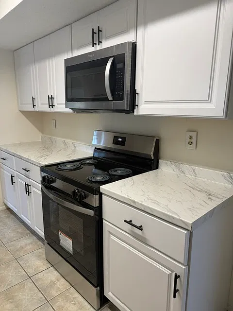 2 bed, 1103 sqft, $1,895 — Photo 3