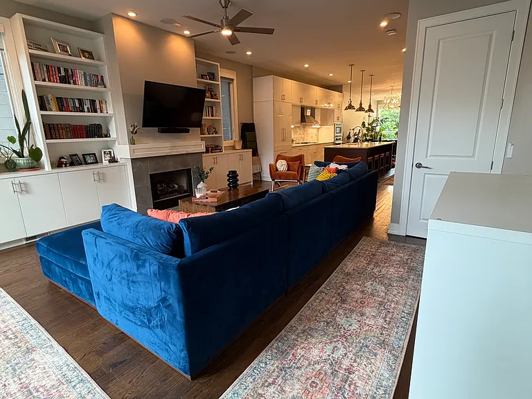 1644 W Erie St #1 — Photo 13