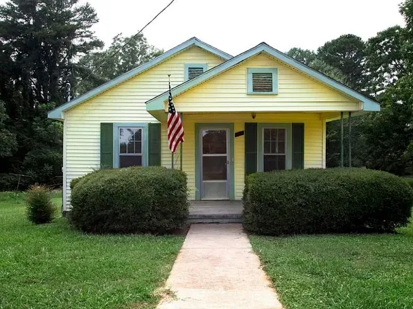 209 Moore Ave, Walhalla, SC 29691