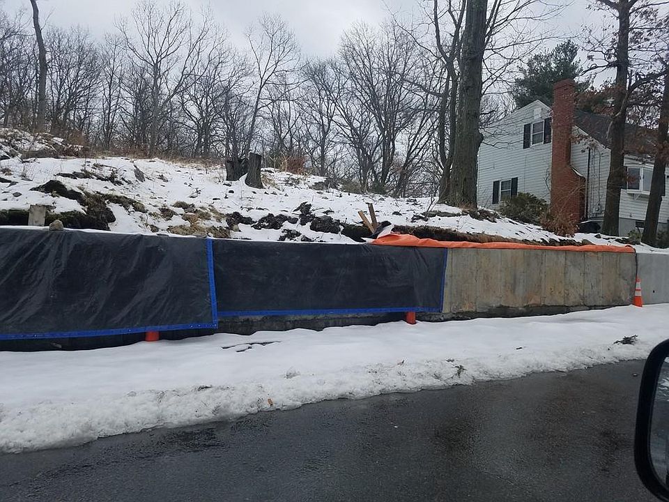 2nd image of 45 High Rock Rd