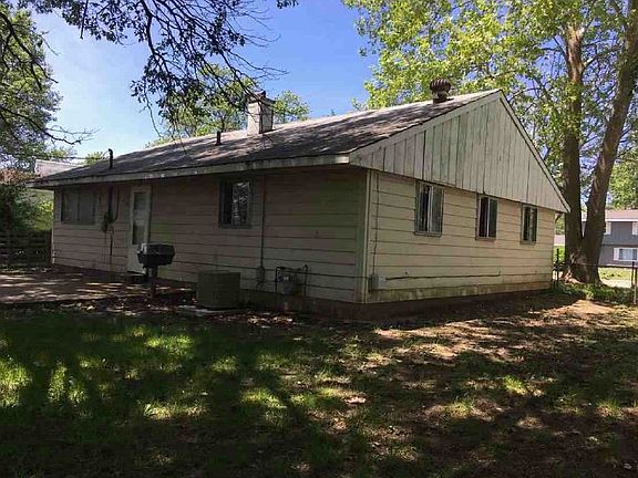 2nd image of 3061 Pokagon Dr