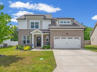 707 Monarchos Bnd, Burns, TN 37029