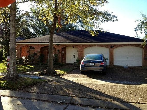 front with 2 car garage