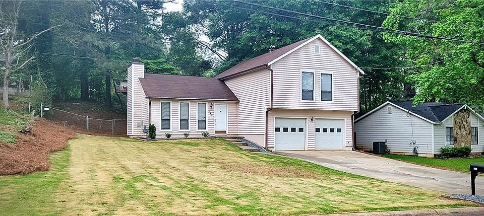 1st image of 849 Cadet Ct NW