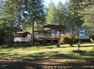881 Lockwood Rd, Roseburg, OR 97471