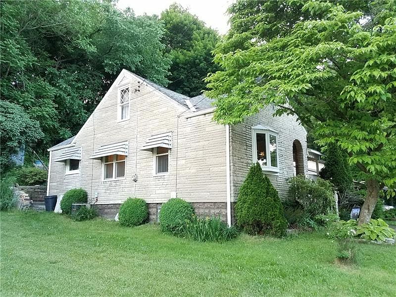 705 E 7th Ave Tarentum PA | Zillow - Apartments for Rent in Tarentum