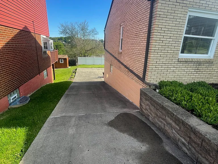 552 Horning St — Photo 21