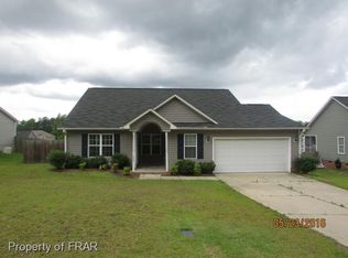 175 Wolfpoint Dr, Fayetteville, NC 28311