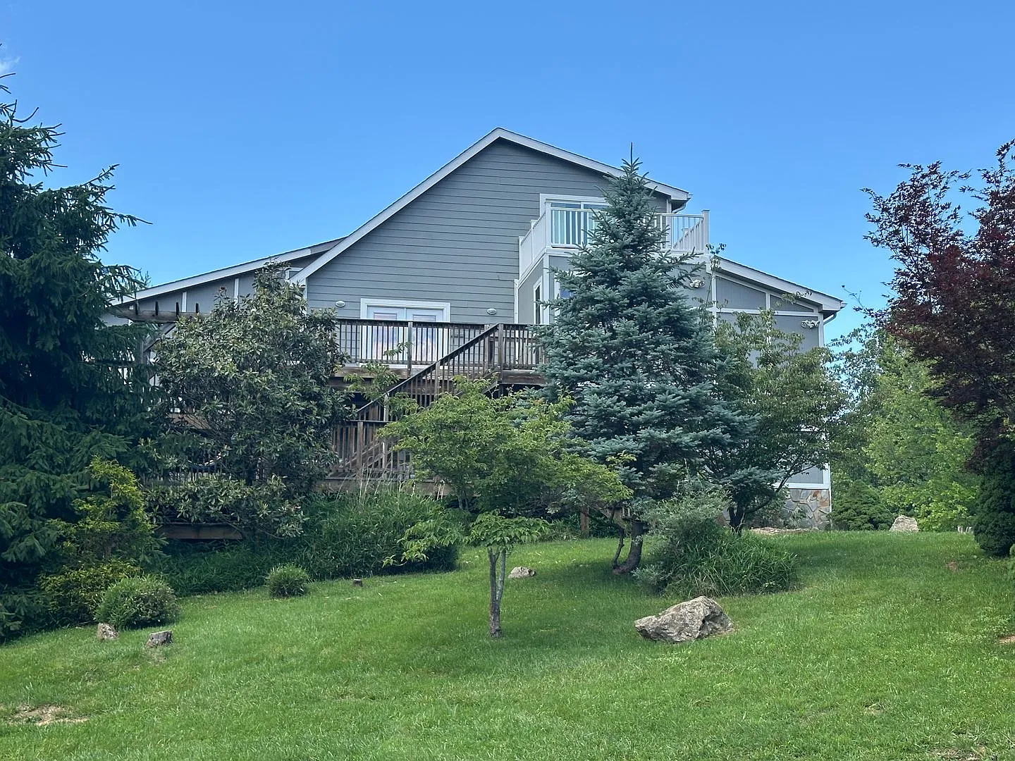 Country Living, but still close to it all — Photo 2
