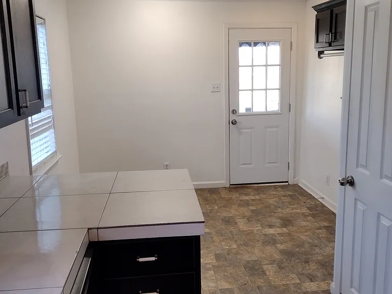 3903 Walnut St — Photo 7