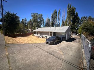 2616 S 128th St, Seattle, WA 98168