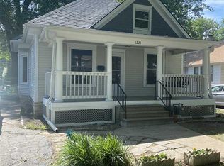 1221 SW Wayne Ave, Topeka, KS 66604