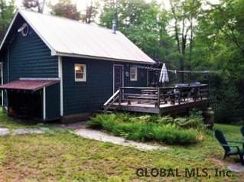 3rd image of 99 BEECH HILL Road