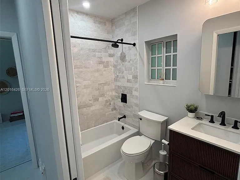 7511 Miami View Dr — Photo 25
