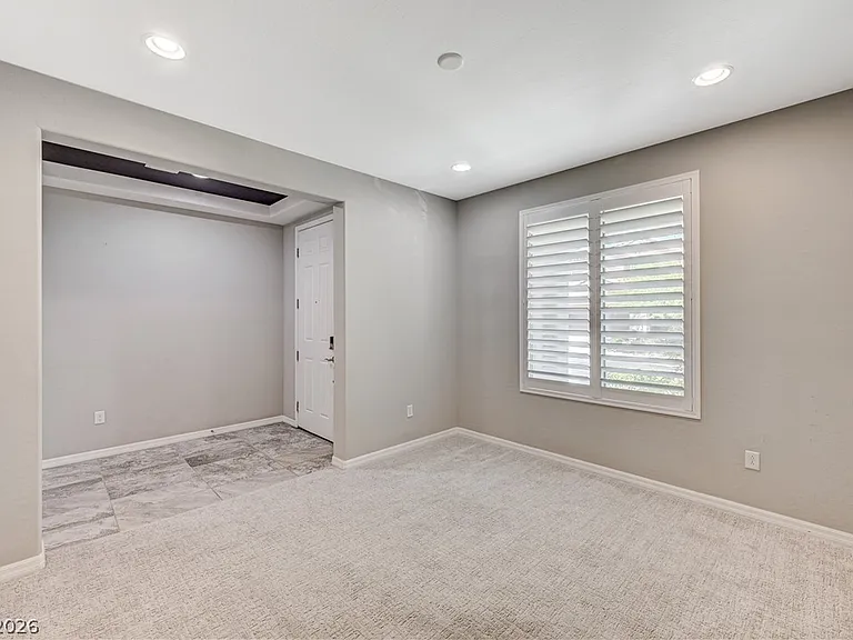 3741 Glasstop Dr — Photo 9