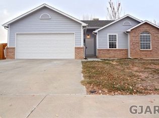 511 1/2 Arrowleaf Dr, Clifton, CO 81520