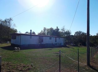 156 Private Road 1762, London, AR 72847