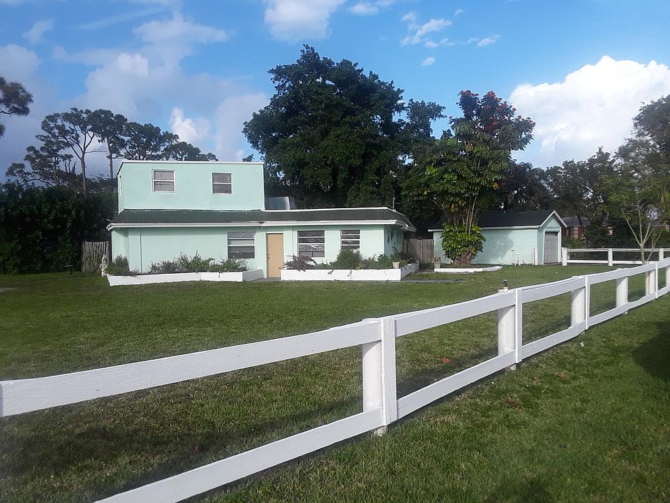 2nd image of 4417 Whispering Pines Rd