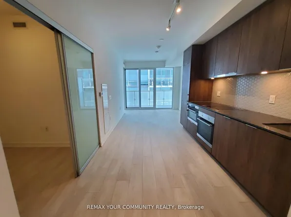 15 Queens Quay E #408, Toronto, ON M5E 0A4