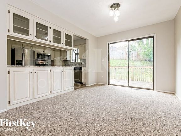 5th image of 3208 NW Canterbury Pl