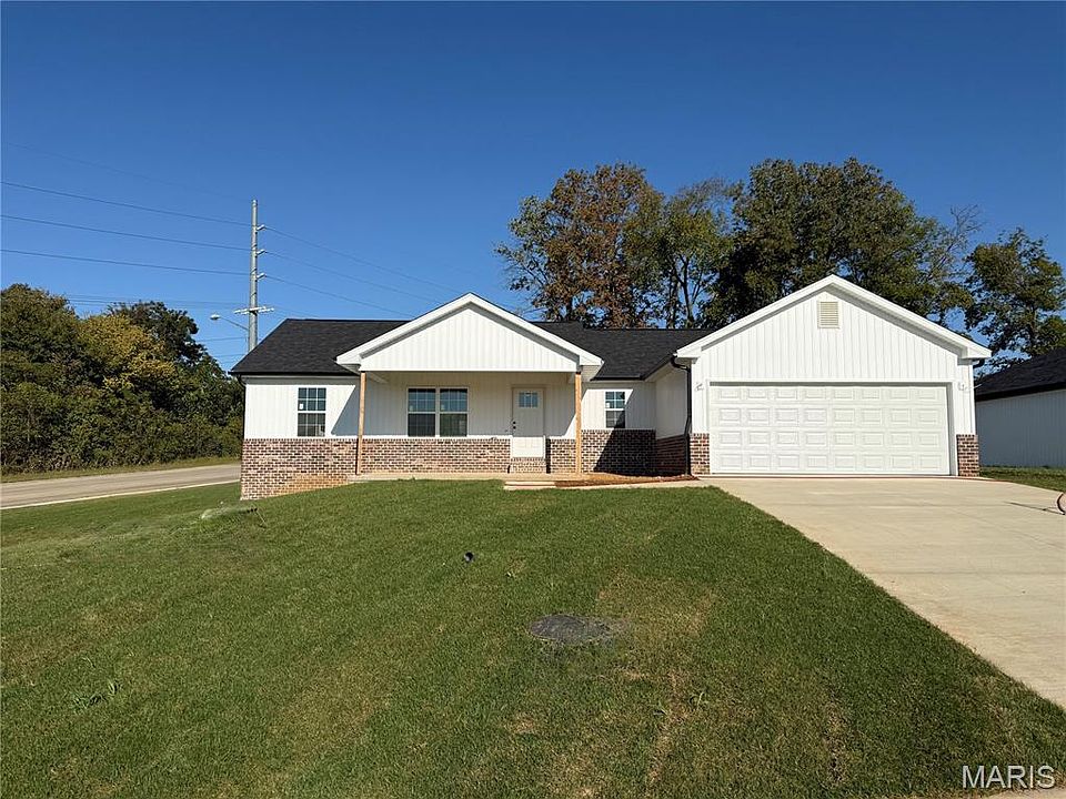 1st image of 4002 Chapel Ridge Dr