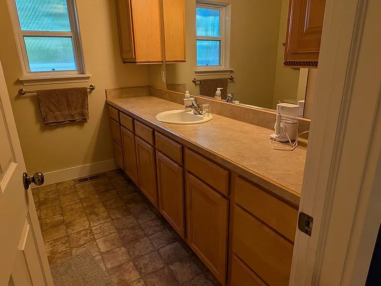 1107 Bailey Ave — Photo 13