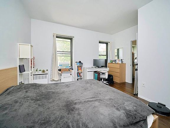 4th image of 484 9th Ave #1B