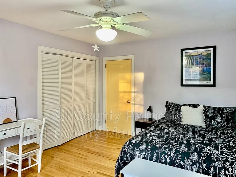 213 Gordon St #B — Photo 8