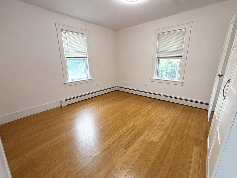 350 Knight St #2 — Photo 9