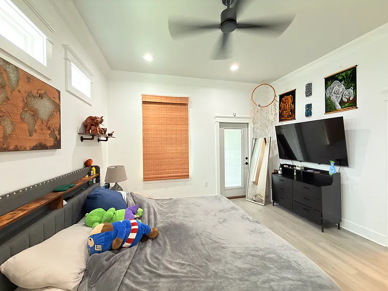 4852 Boat St — Photo 13