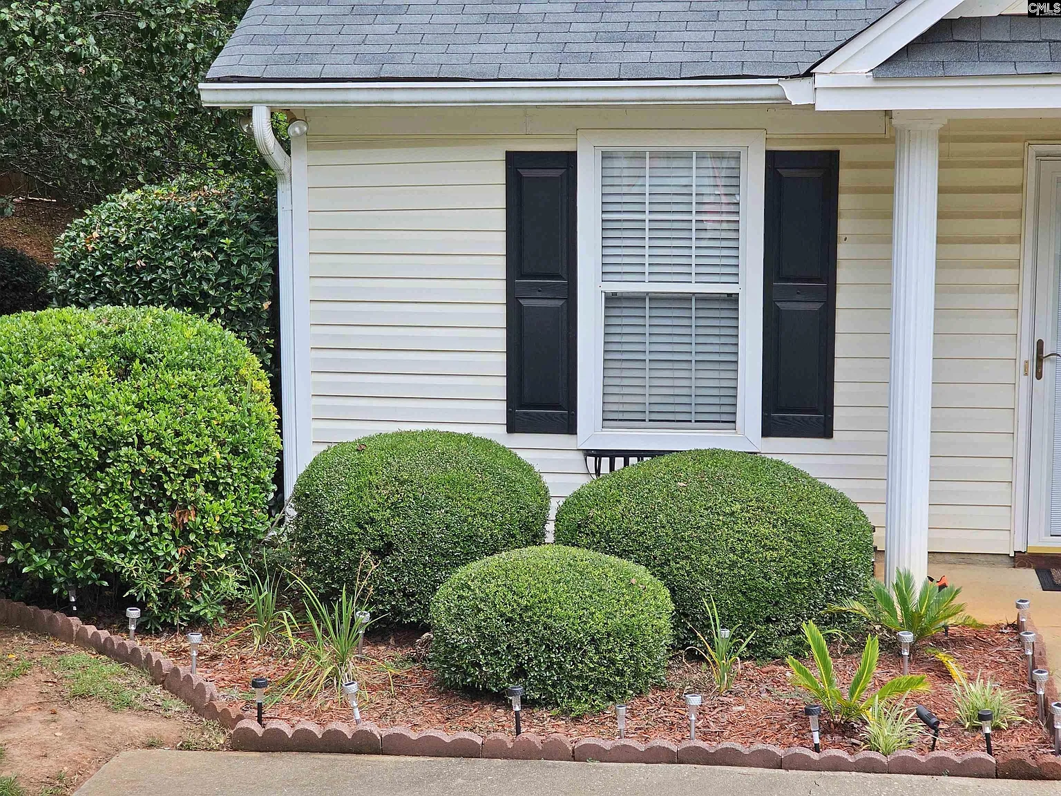 2 bed, 1080 sqft, $1,650 — Photo 3