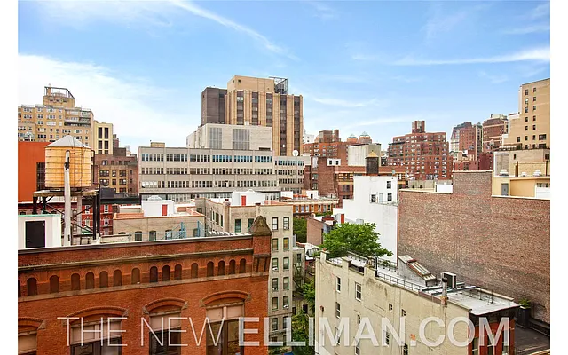 Sold by Douglas Elliman | media 21