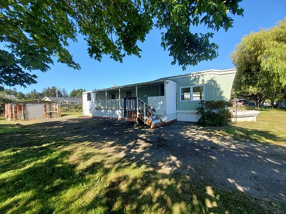 5th image of 2440 Dodane Ave